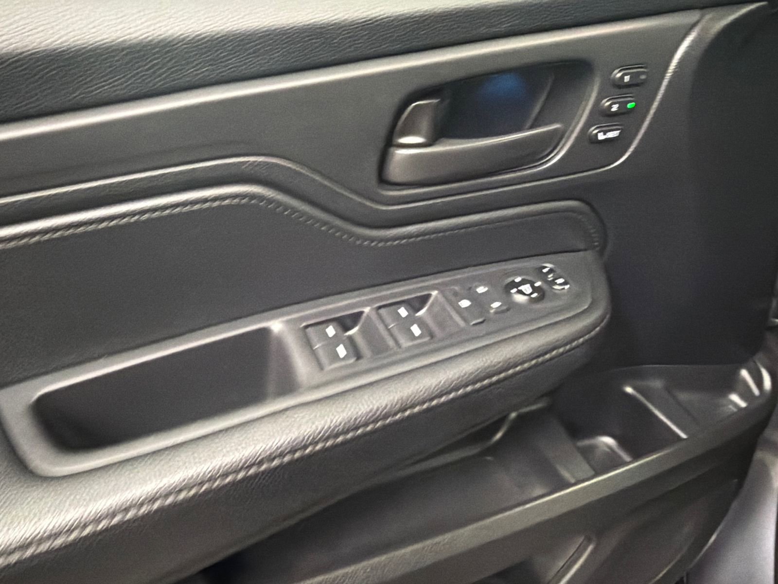 Used 2024 Honda Odyssey EX-L image 35