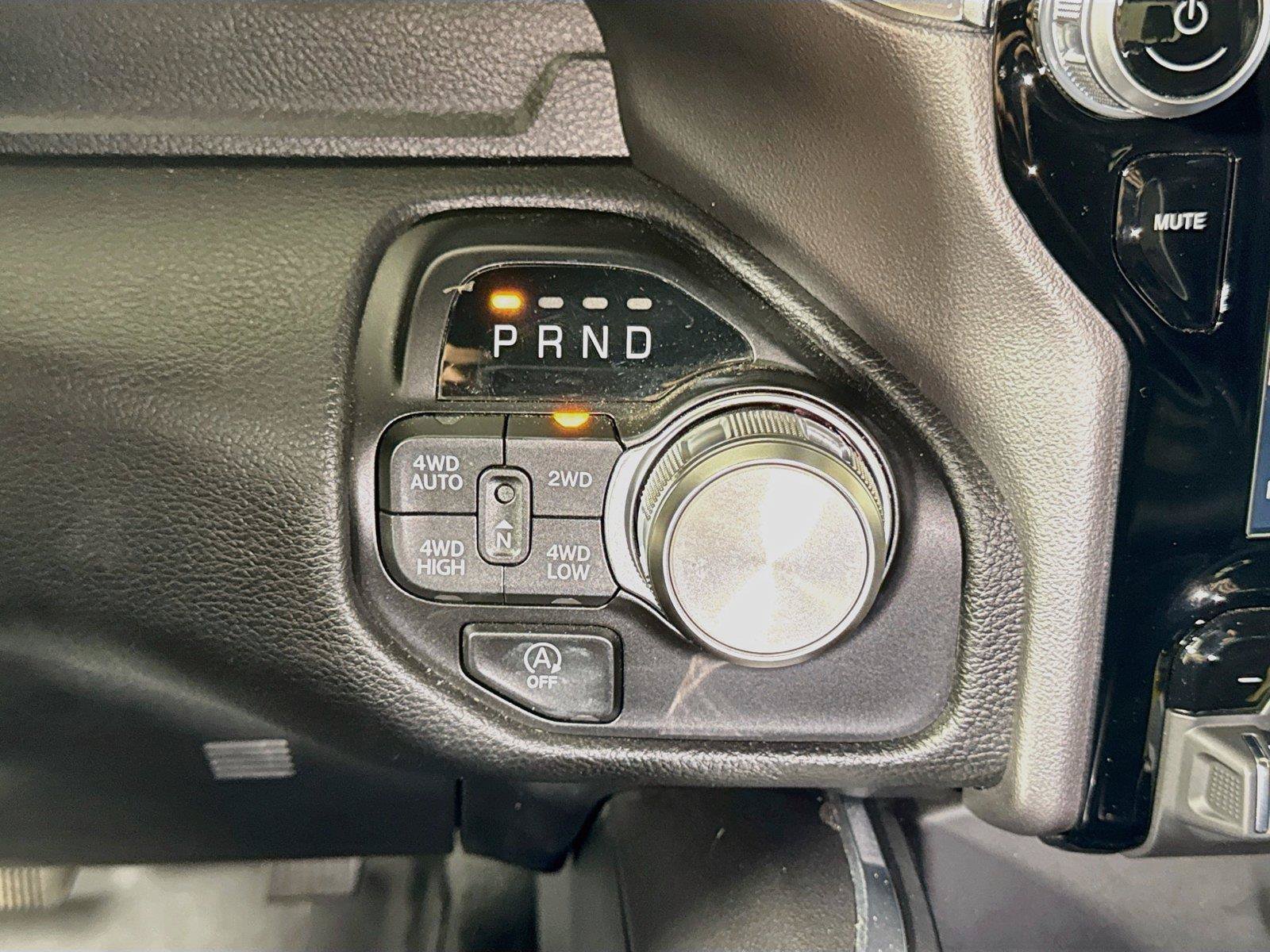 Used 2024 RAM 1500 Laramie AWD/4WD image 15