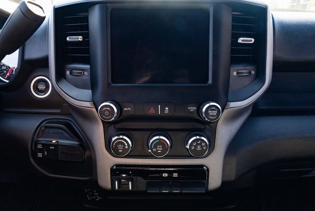 Used 2024 RAM 2500 Tradesman w/ Chrome Appearance Group image 13