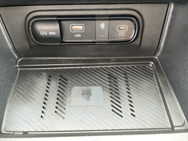 Used 2025 Kia Sportage EX image 21