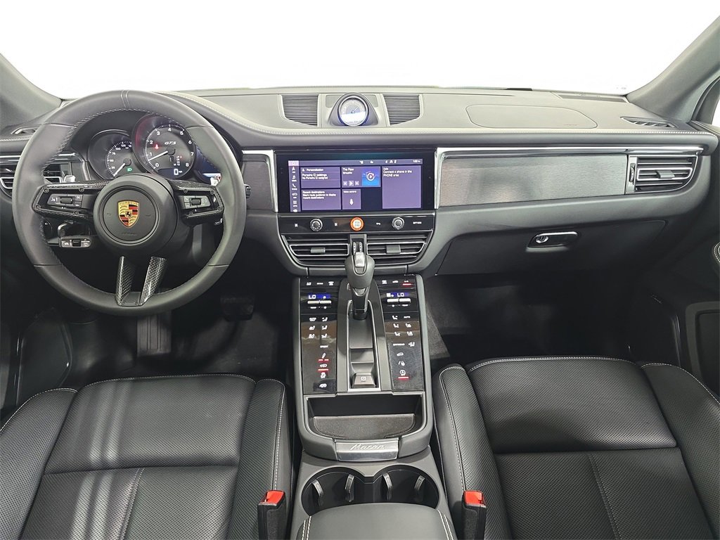 Certified 2025 Porsche Macan GTS image 13