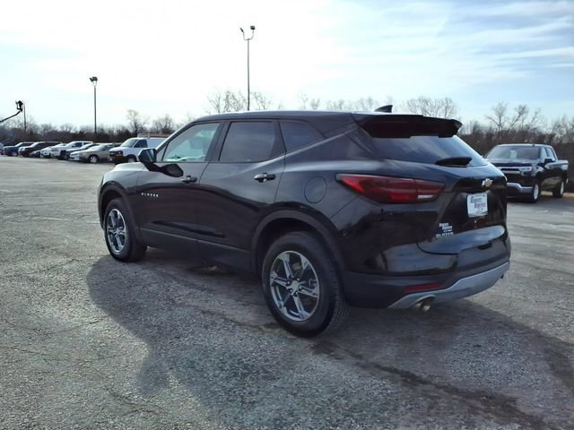 Used 2025 Chevrolet Blazer LT FWD image 28