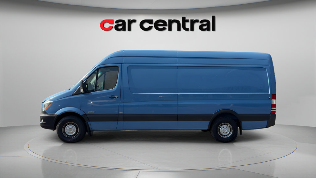 Used 2015 Mercedes-Benz Sprinter 2500 image 2