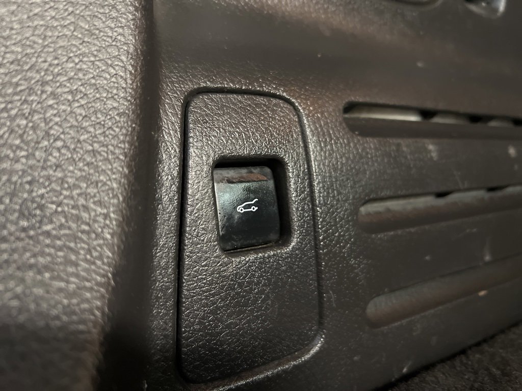 Used 2013 Ford Edge SEL image 30