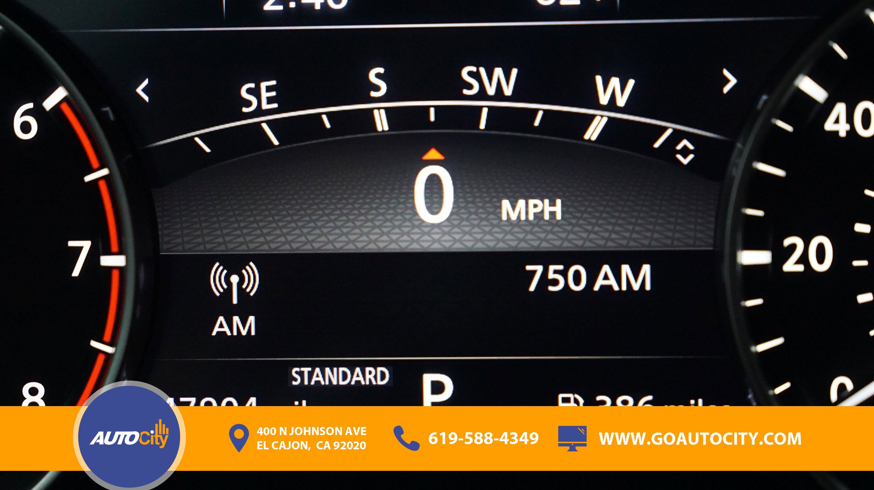 Used 2021 Nissan Rogue SL w/ Premium Package image 3