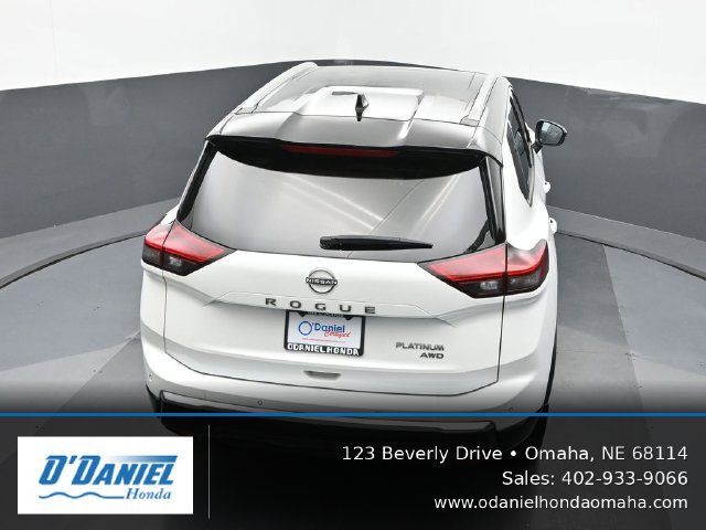 Used 2024 Nissan Rogue Platinum w/ Platinum Premium Package AWD/4WD image 17