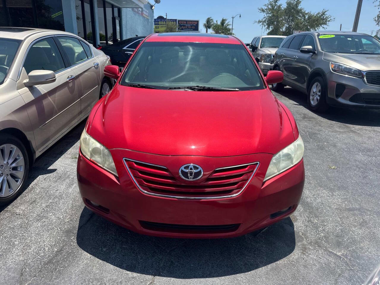 Used 2007 Toyota Camry XLE image 2