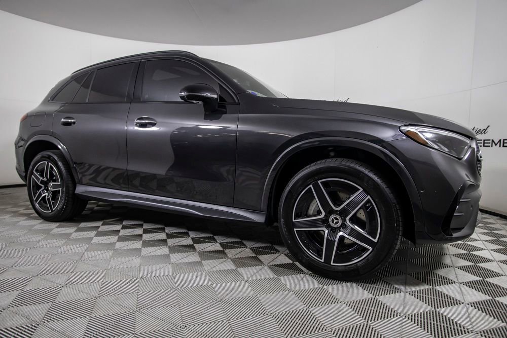 Used 2025 Mercedes-Benz GLC 300 w/ AMG Line image 2