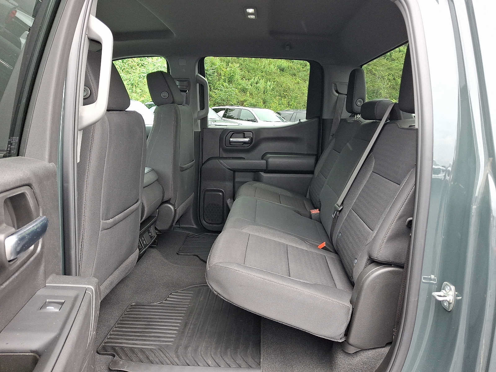 Used 2025 Chevrolet Silverado 1500 Custom Trail Boss AWD/4WD image 10