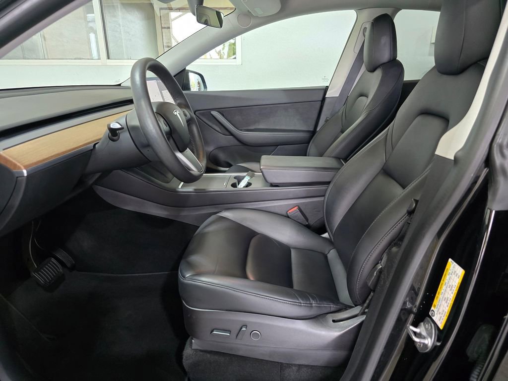 Used 2022 Tesla Model Y Long Range AWD/4WD image 22