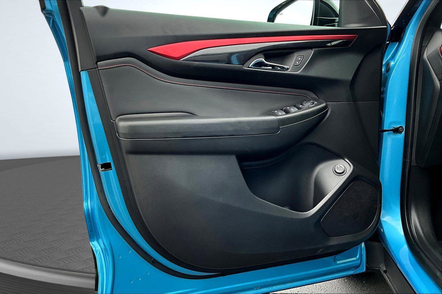 Used 2025 Chevrolet TrailBlazer RS w/ Convenience Package image 24