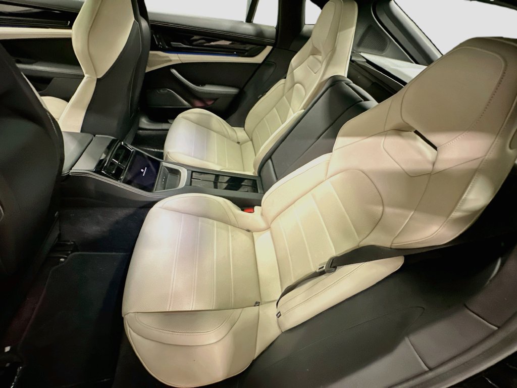 Certified 2024 Porsche Panamera 4 AWD/4WD image 25