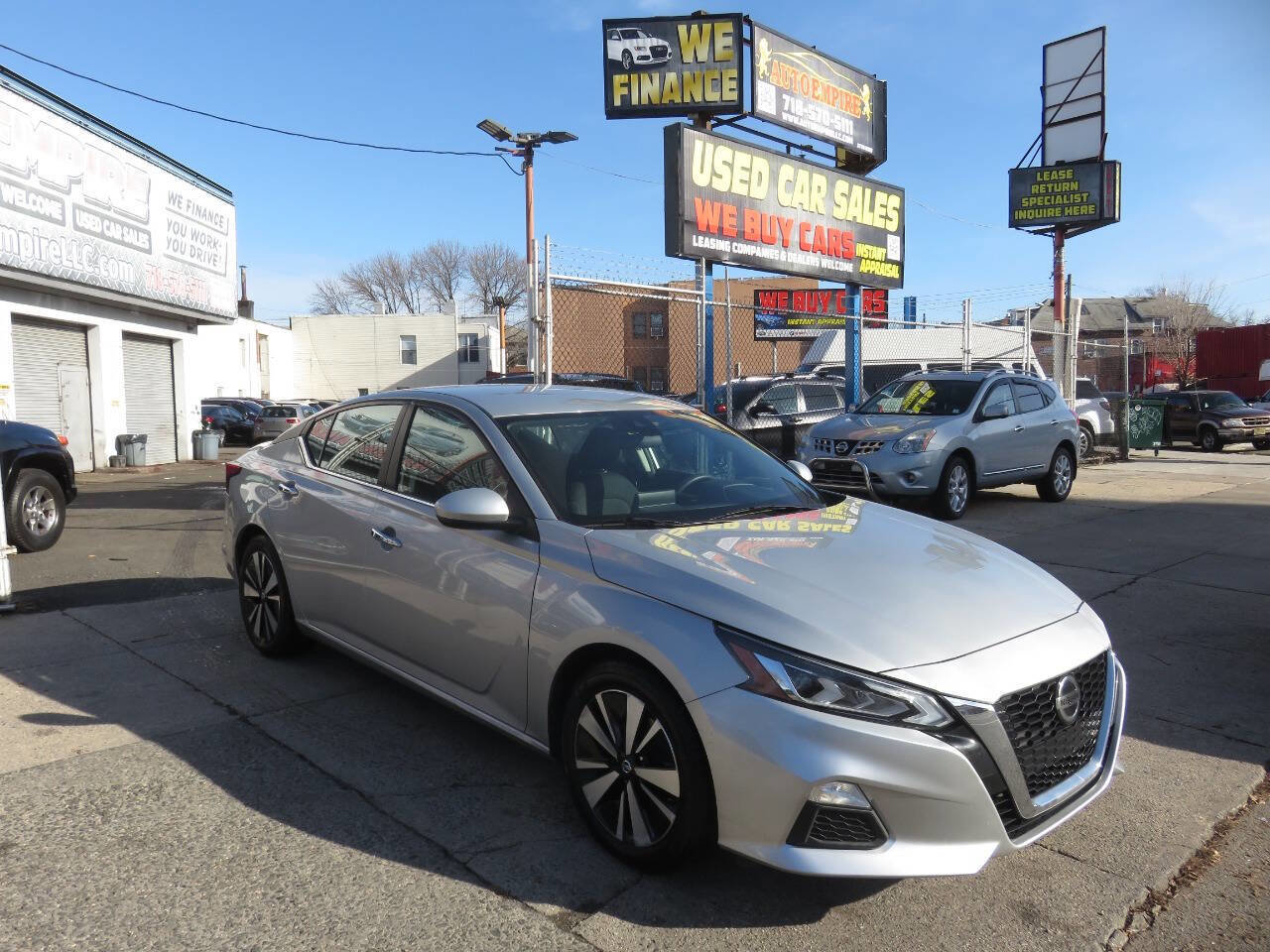 Used 2022 Nissan Altima 2.5 SV image 3