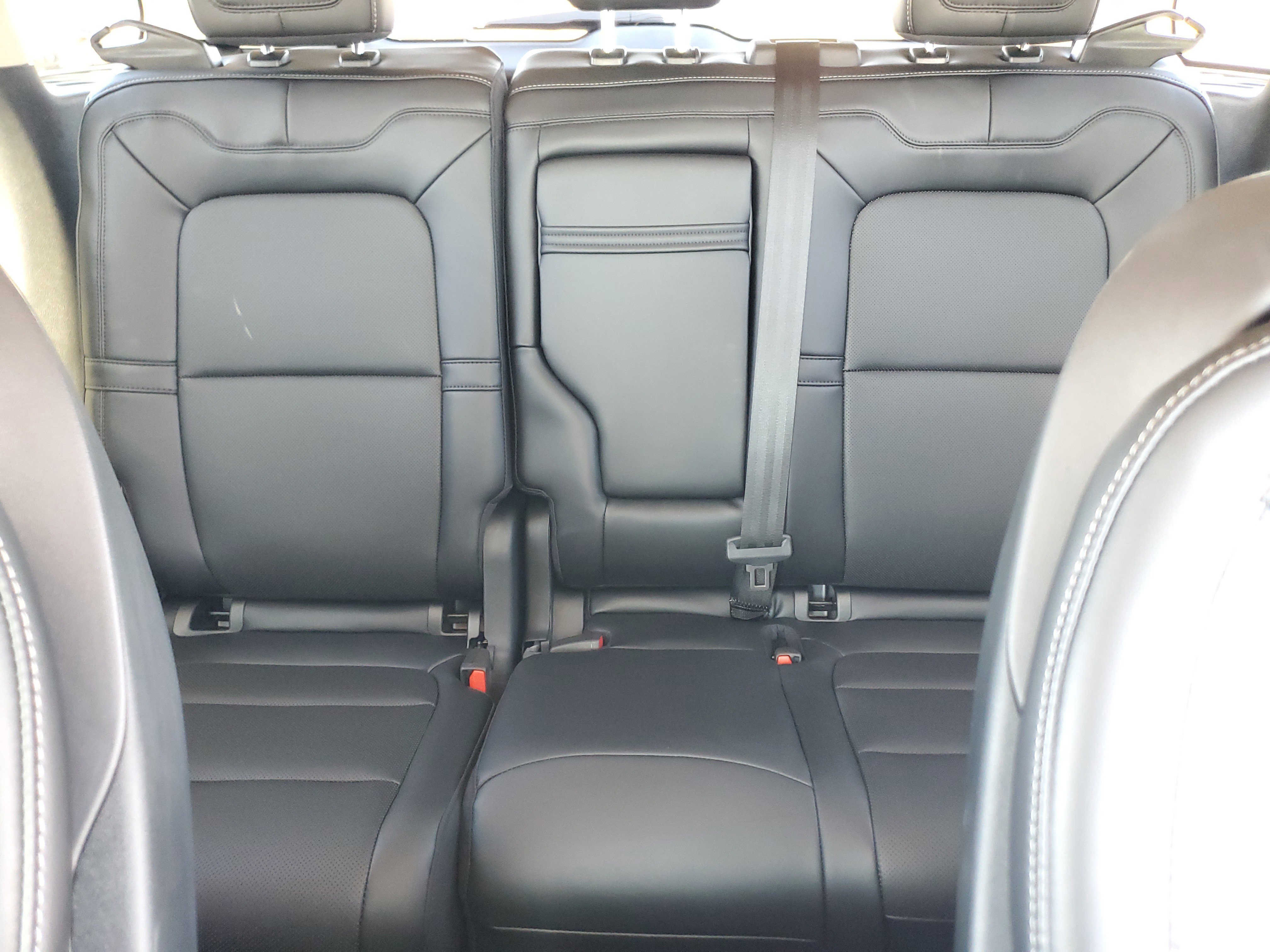 Certified 2024 Lincoln Corsair AWD w/ Equipment Group 101A image 19