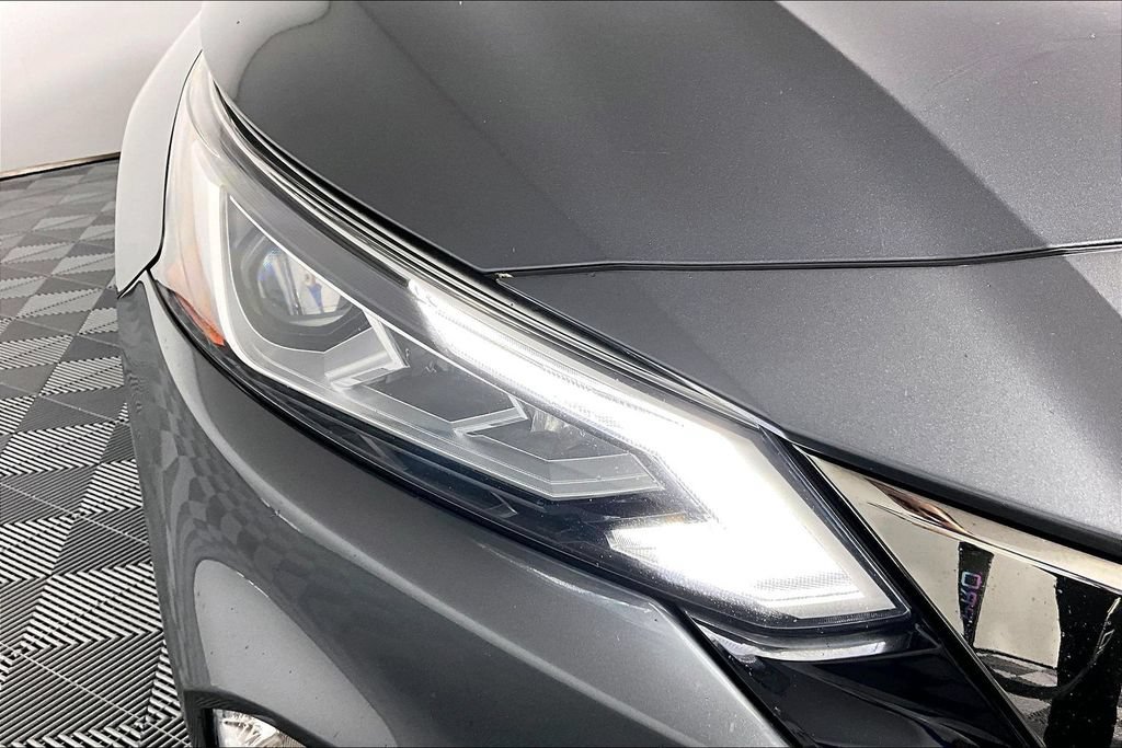 Used 2019 Nissan Altima 2.5 SR w/ SR Premium Package FWD image 28