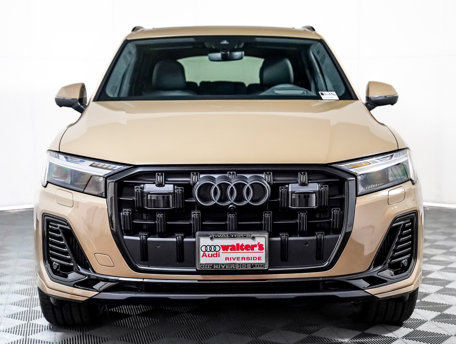 New 2025 Audi Q7 3.0T Prestige image 9