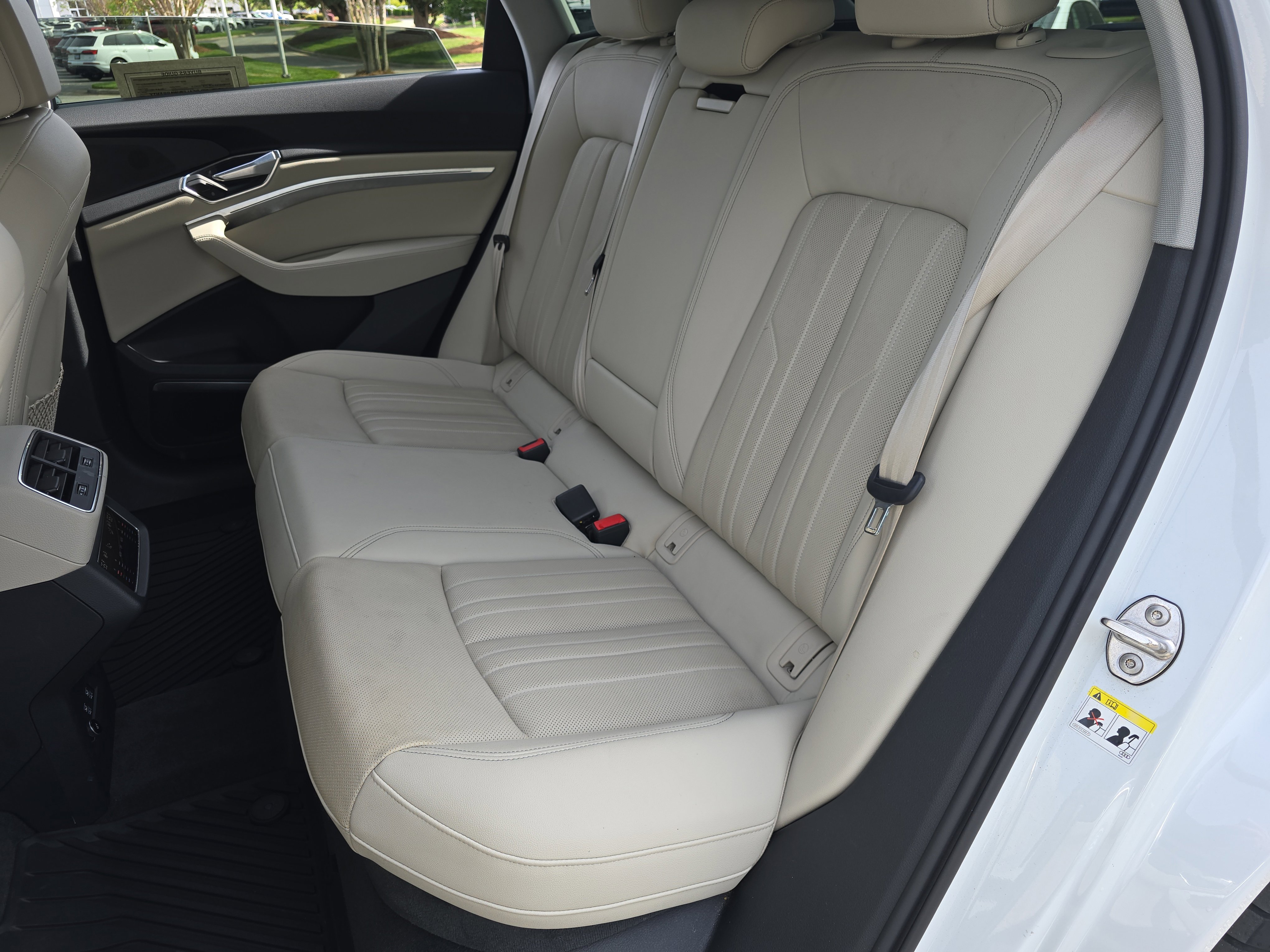 Used 2019 Audi e-tron Premium Plus AWD/4WD image 14