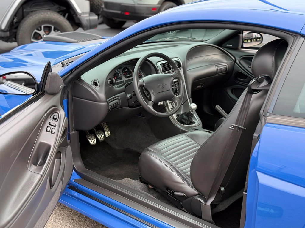 Used 2003 Ford Mustang Mach 1 RWD image 2