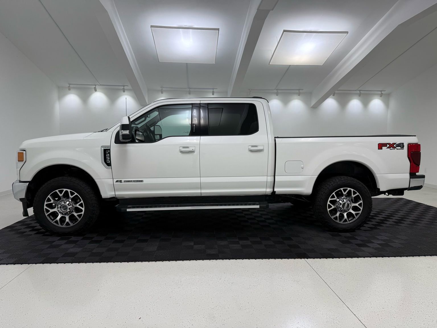 Used 2021 Ford F250 Lariat w/ Lariat Value Package image 5