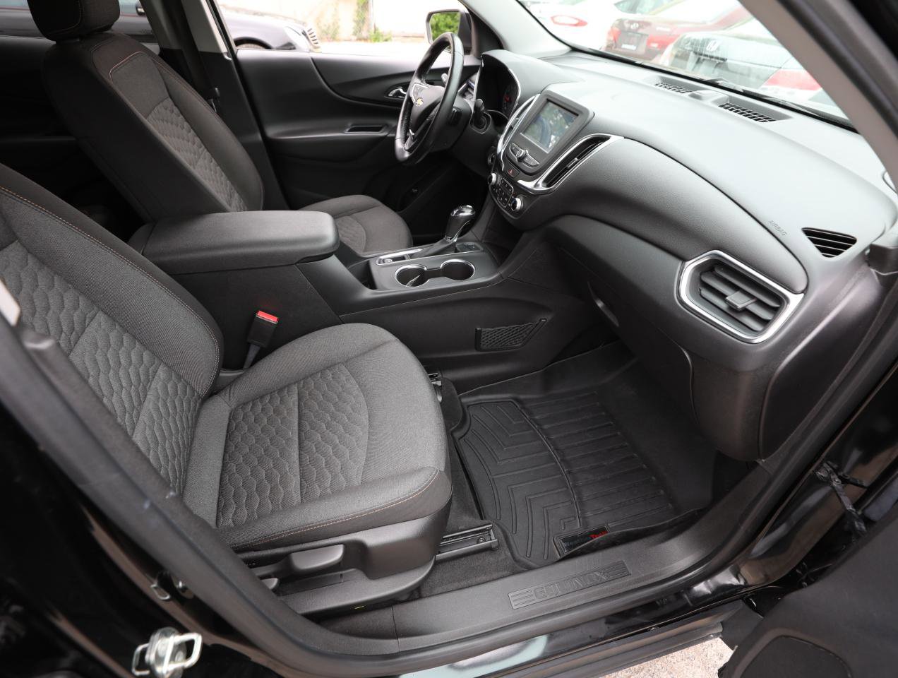 Used 2018 Chevrolet Equinox LT AWD/4WD image 8