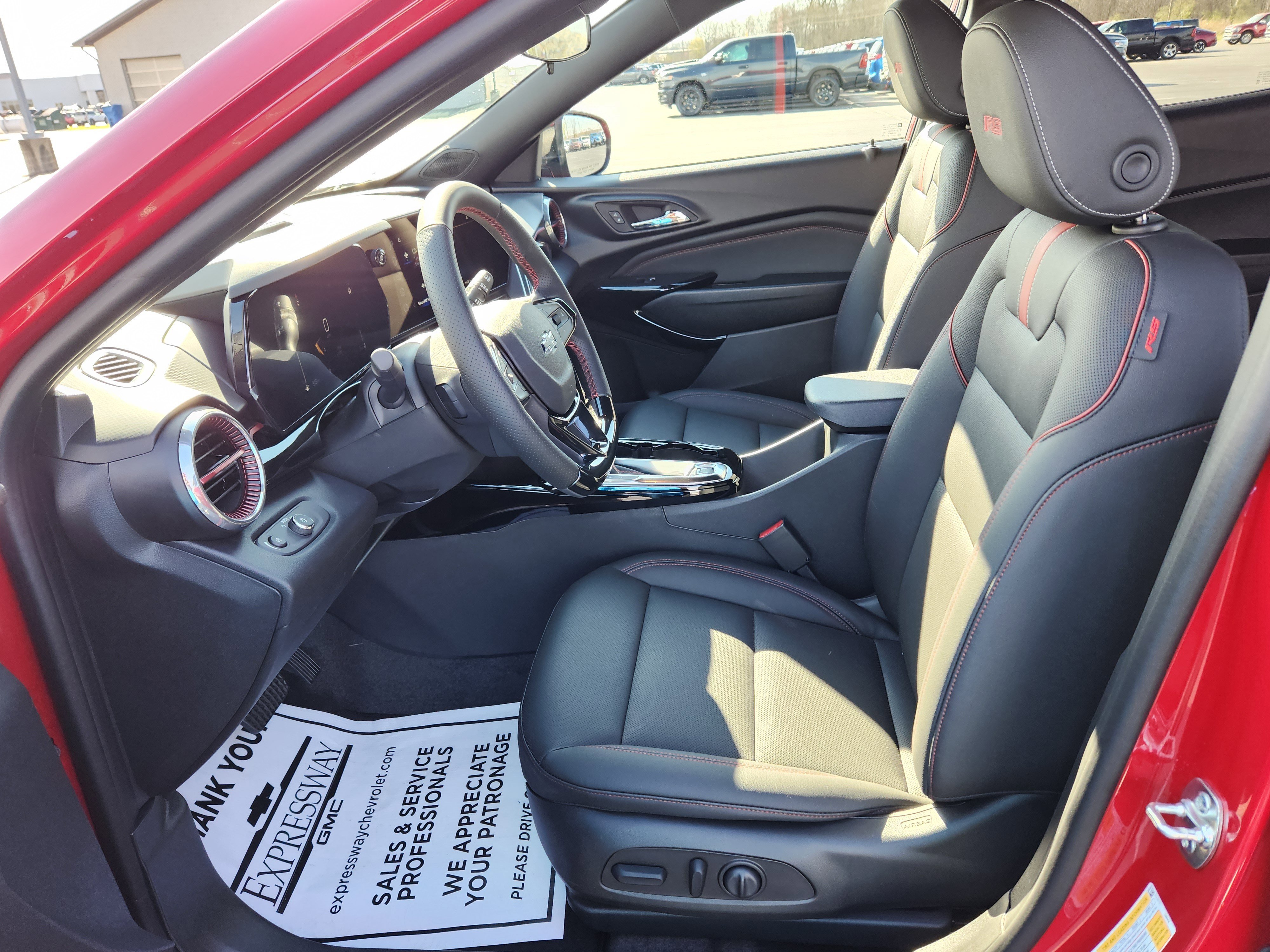 New 2026 Chevrolet Trax RS image 9