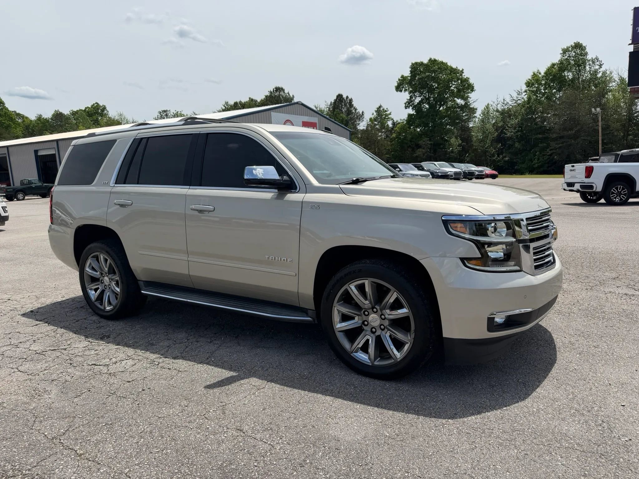 Used 2015 Chevrolet Tahoe LTZ AWD/4WD image 27
