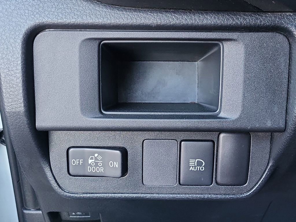 Used 2019 Toyota Tacoma SR5 image 29