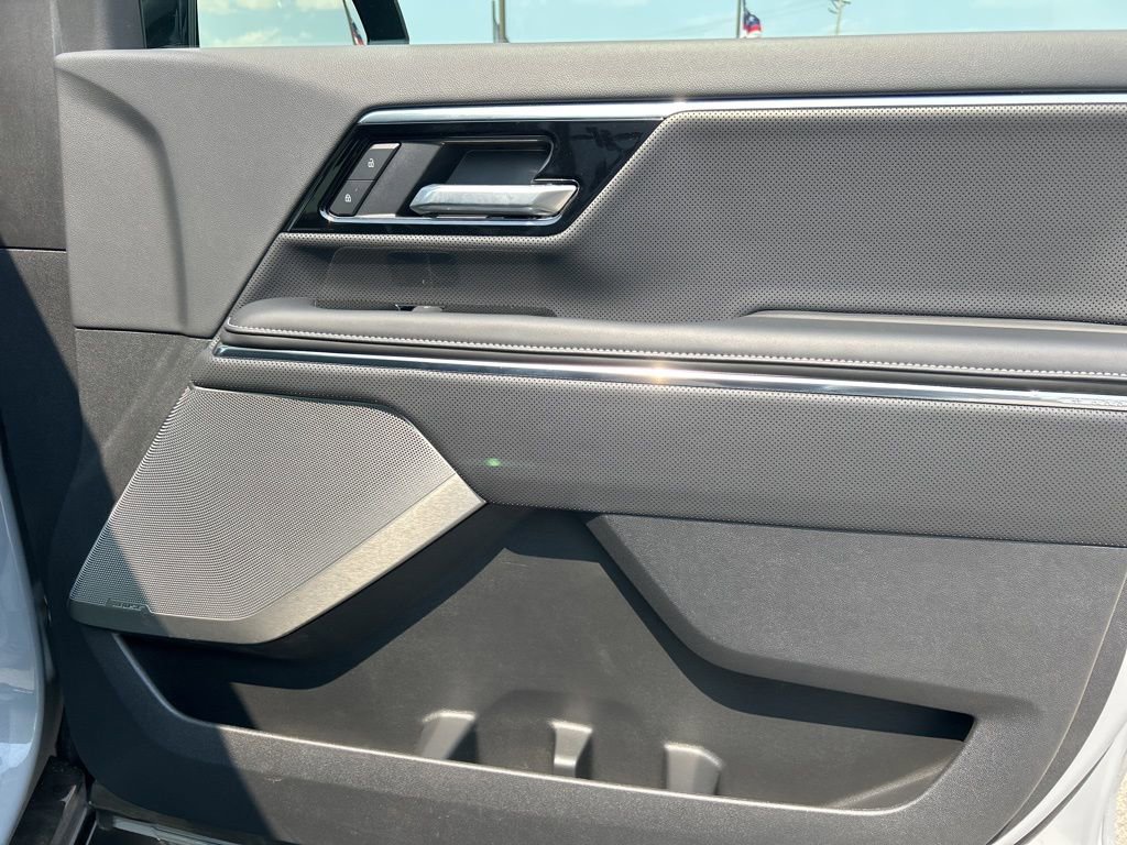 New 2025 GMC Sierra EV Denali image 38