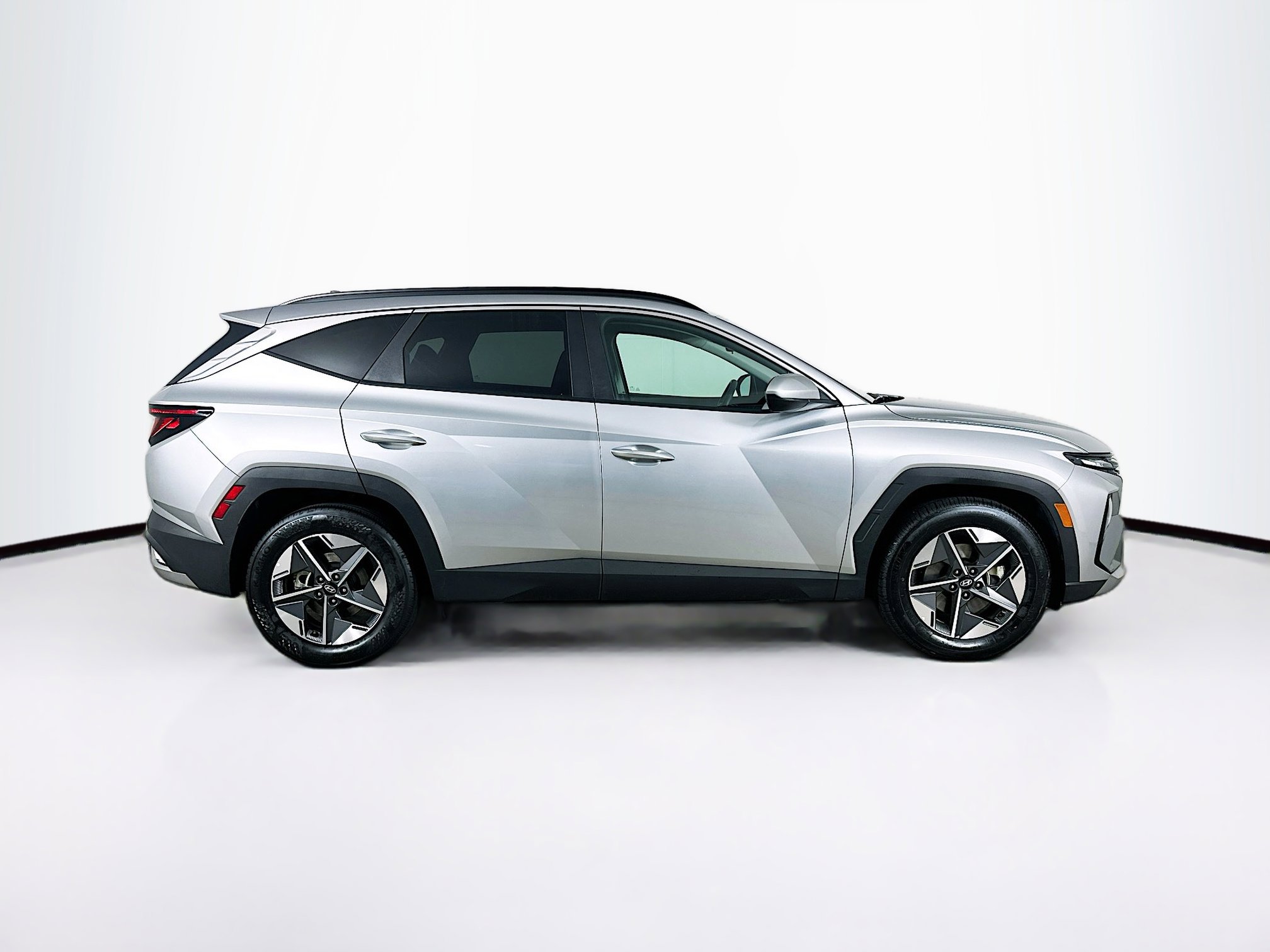 Used 2025 Hyundai Tucson SEL FWD image 10