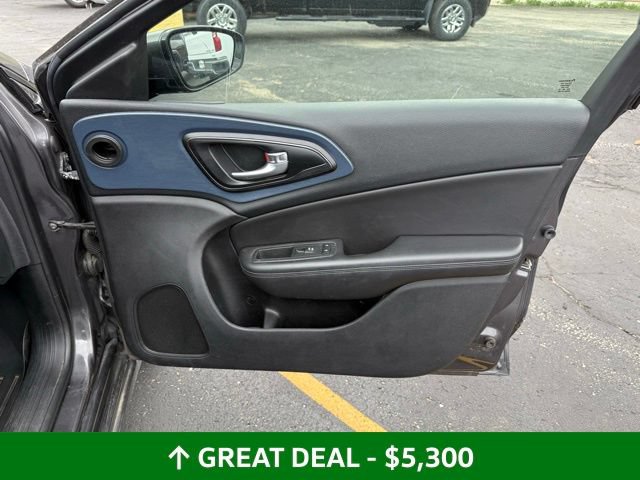 Used 2016 Chrysler 200 S AWD/4WD image 23