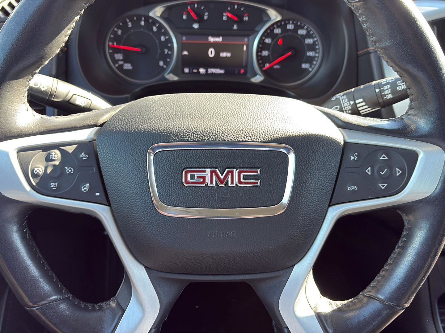 Used 2020 GMC Terrain SLT w/ Preferred Package image 26