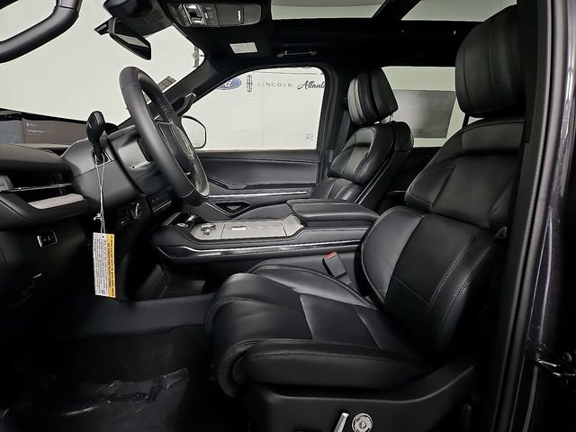 New 2025 Lincoln Navigator Reserve w/ Jet Appearance Package image 12