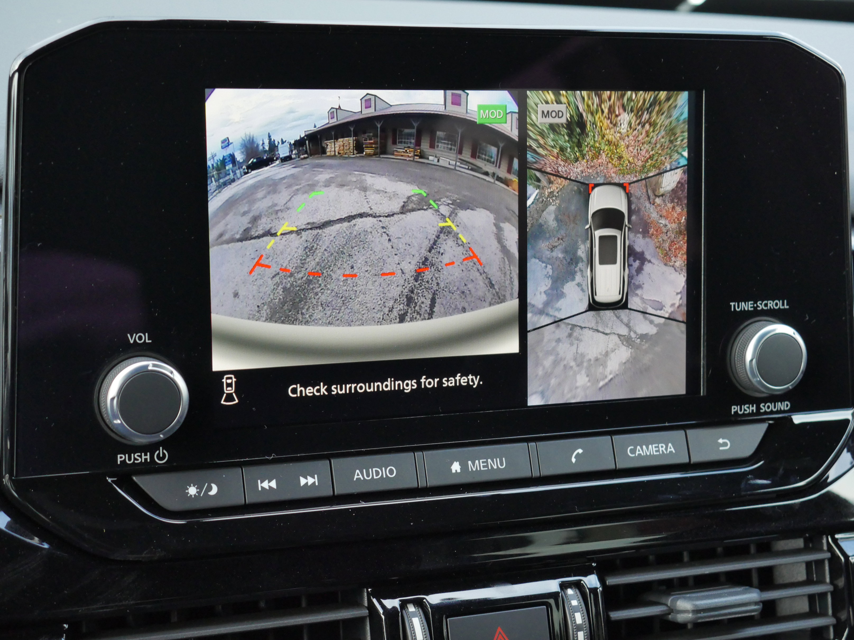 New 2025 Nissan Pathfinder Rock Creek image 11