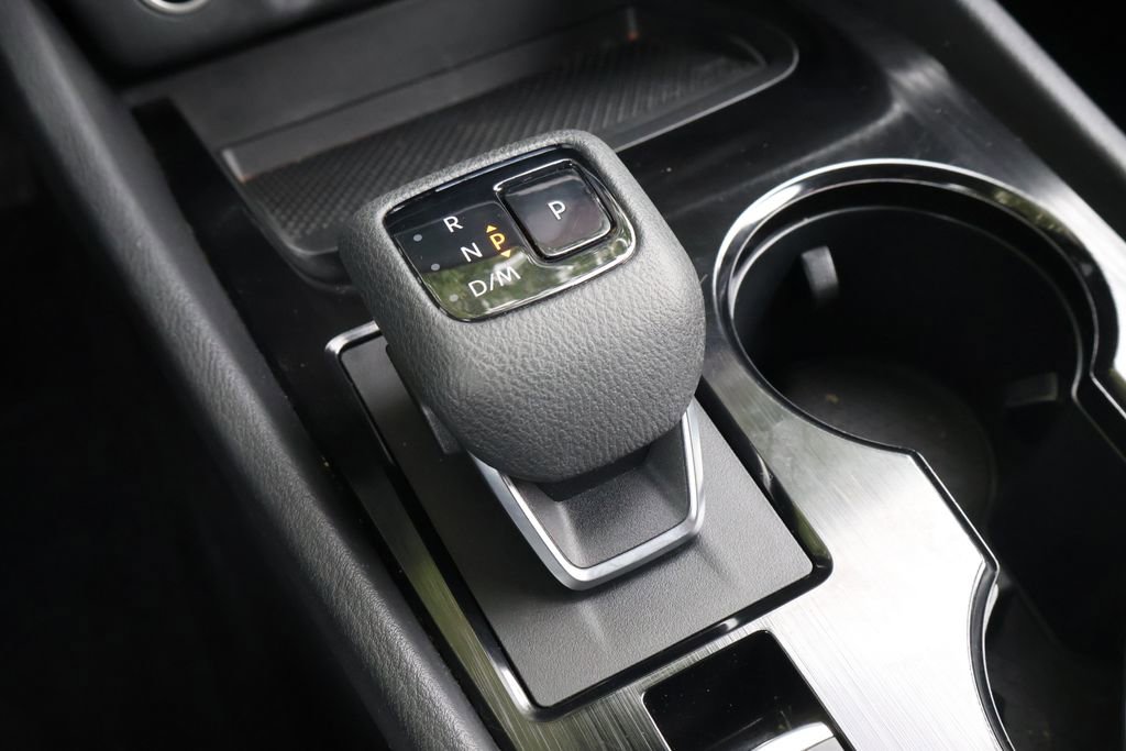 Used 2023 Nissan Rogue SV AWD/4WD image 19