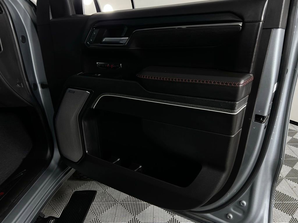 Used 2024 GMC Sierra 1500 AT4X image 35