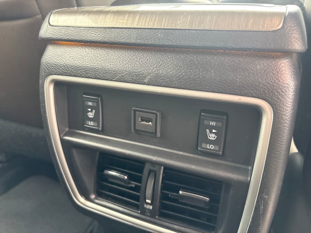 Used 2018 Nissan Murano Platinum w/ Cargo Package FWD image 30