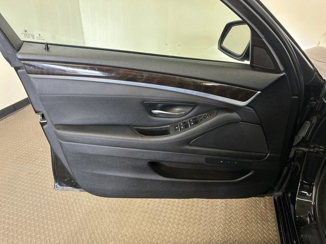 Used 2016 BMW 528i Sedan image 14