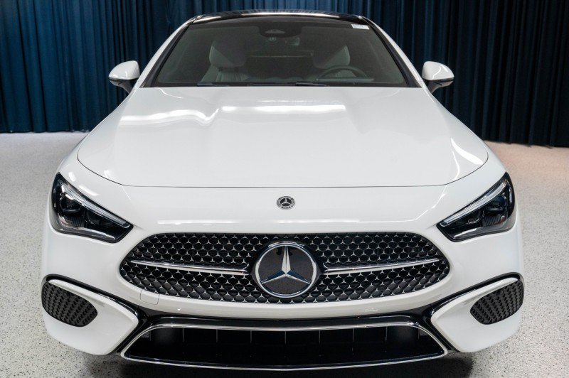 New 2026 Mercedes-Benz CLE 300 4MATIC Coupe image 2
