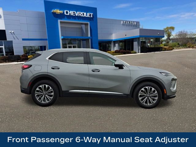 Used 2025 Buick Envision Preferred image 27