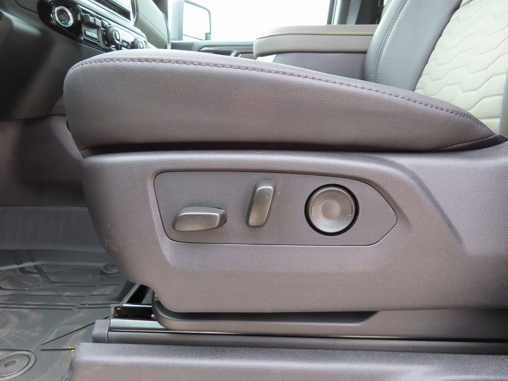 New 2026 Chevrolet Silverado 2500 ZR2 image 10