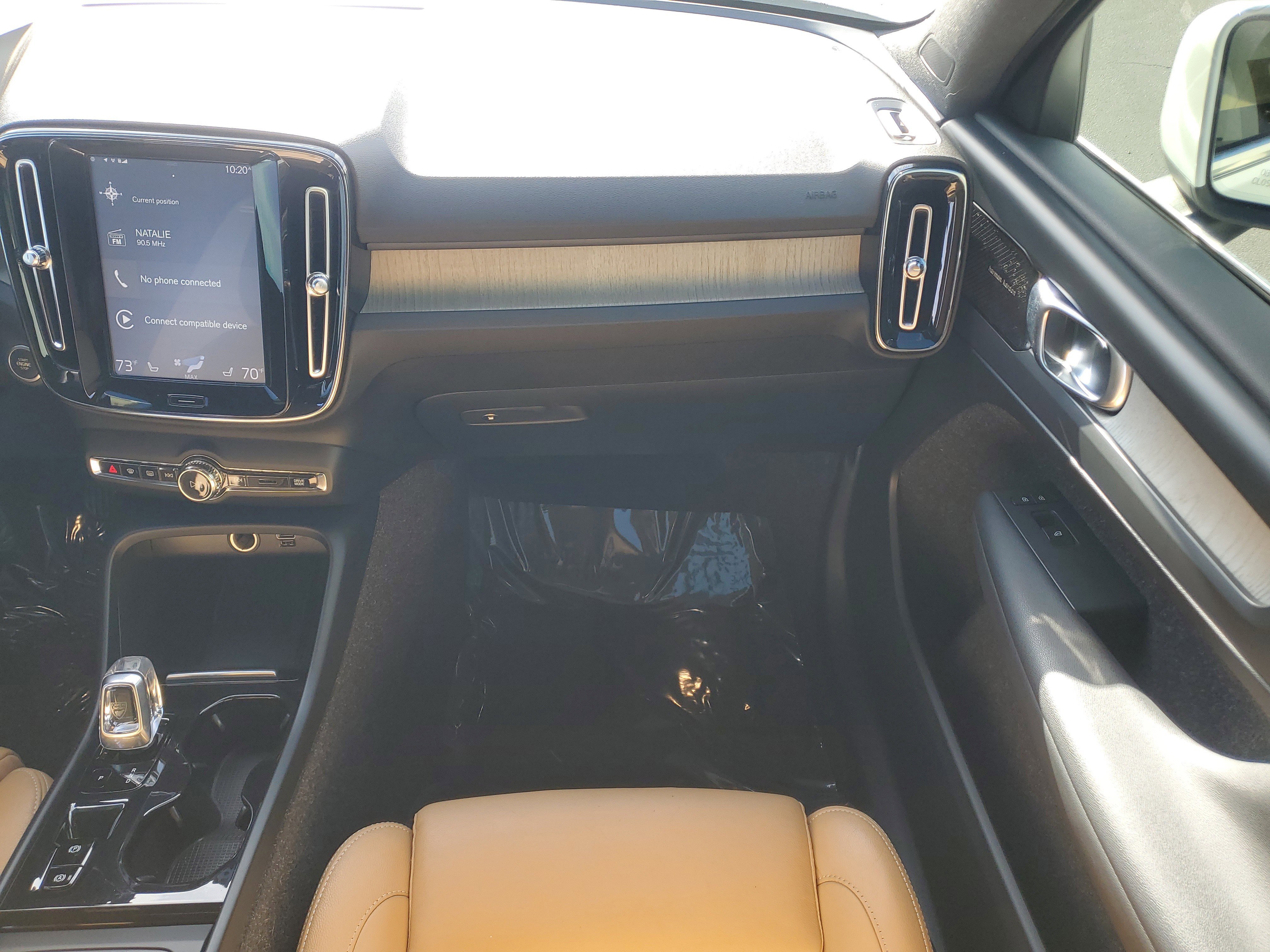 Used 2019 Volvo XC40 T5 Inscription image 15