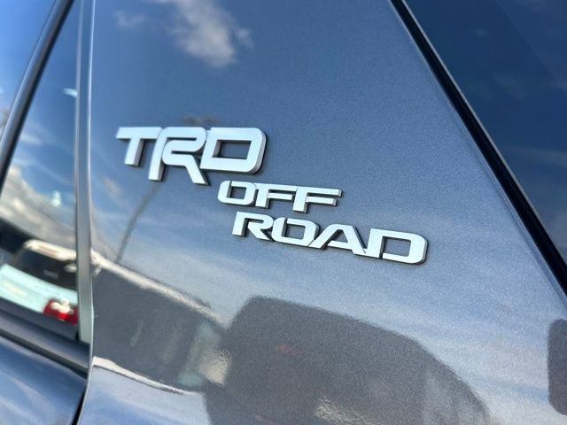 Used 2022 Toyota 4Runner TRD Off-Road Premium AWD/4WD image 10