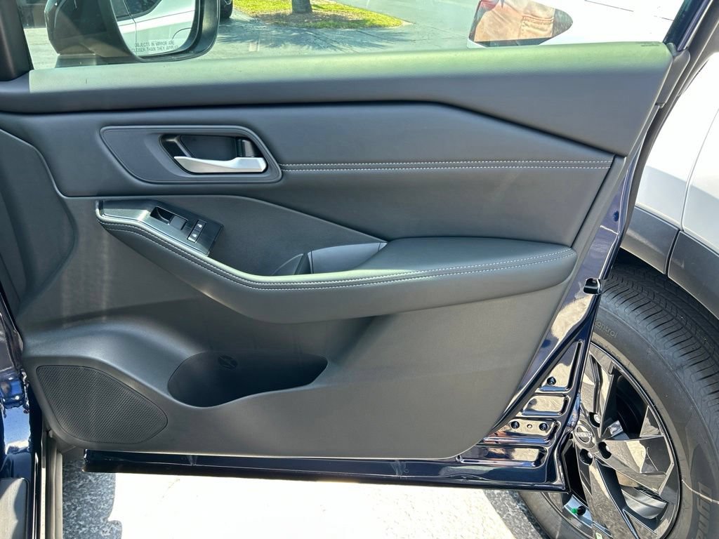 New 2026 Nissan Rogue Dark Armor FWD image 40