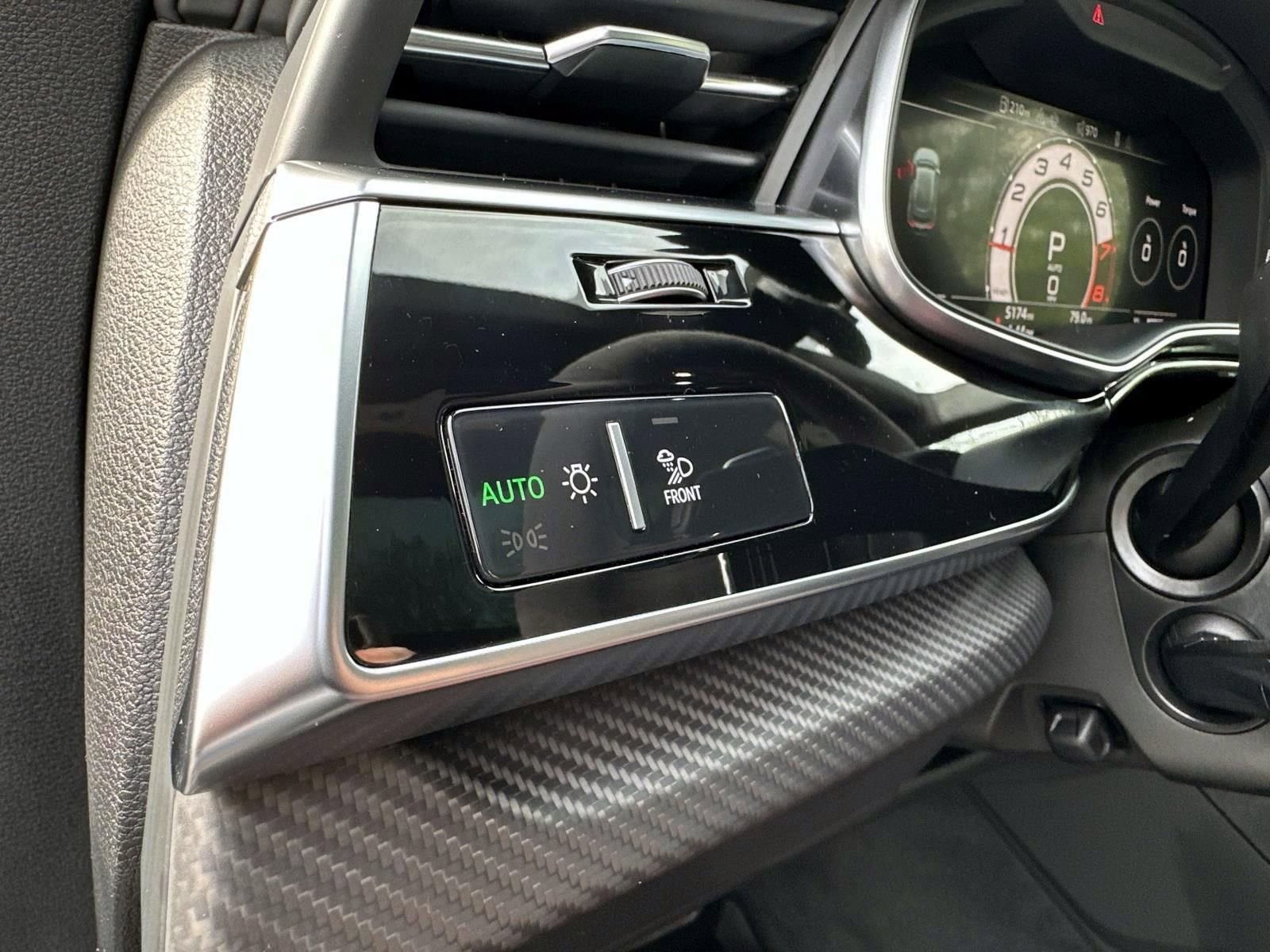 Used 2025 Audi RS Q8 performance AWD/4WD image 15