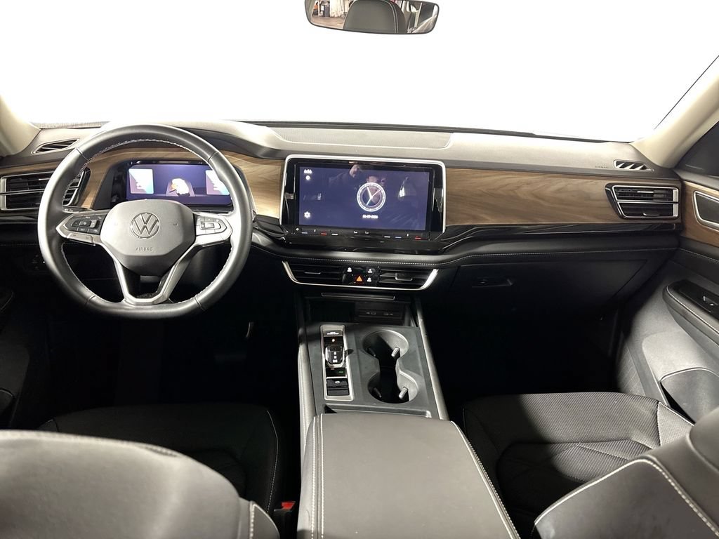 Certified 2025 Volkswagen Atlas SE AWD/4WD image 14