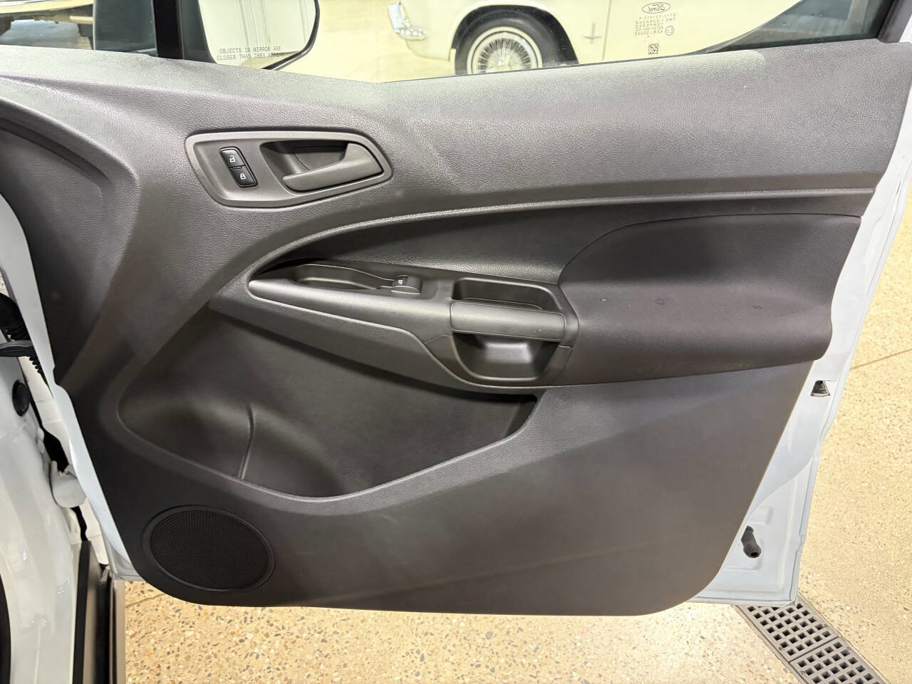 Used 2015 Ford Transit Connect XL image 22