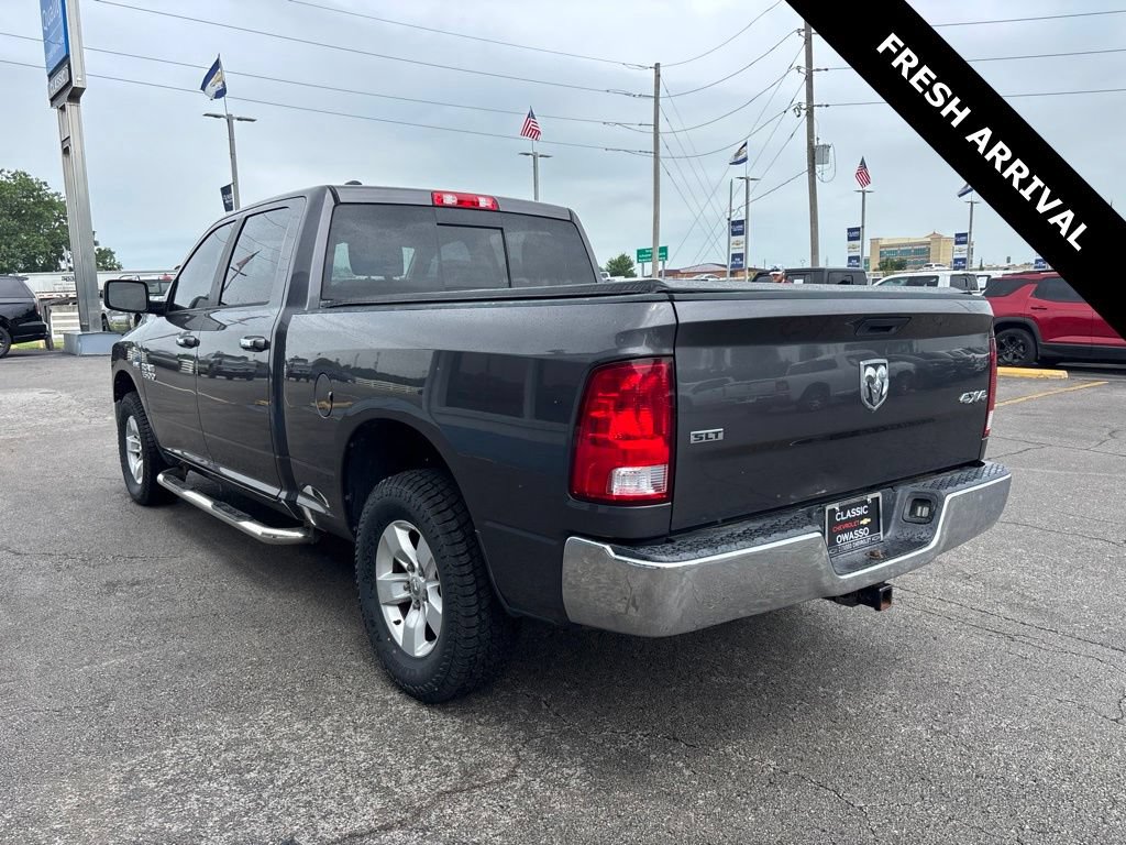 Used 2017 RAM 1500 Classic SLT AWD/4WD image 3