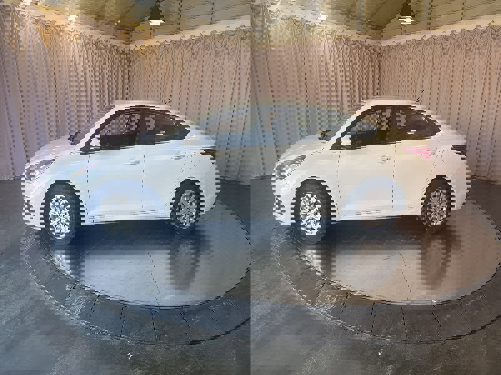 Used 2019 Hyundai Accent SE image 8