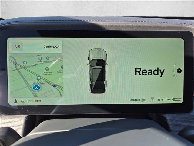 Used 2023 Rivian R1S Adventure AWD/4WD image 11