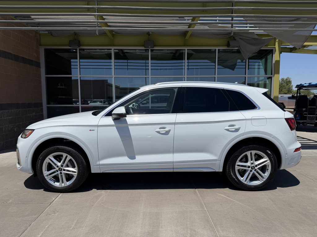 Used 2024 Audi Q5 e Prestige w/ Prestige Package AWD/4WD image 7